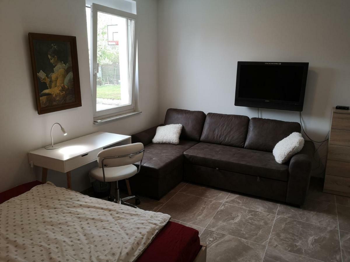 לובליאנה Homestay Free Park&Bikes מראה חיצוני תמונה